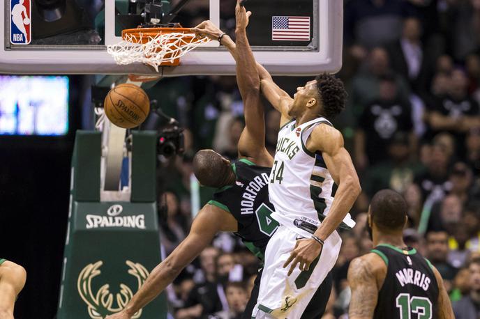 Giannis Antetokounmpo | Foto Reuters