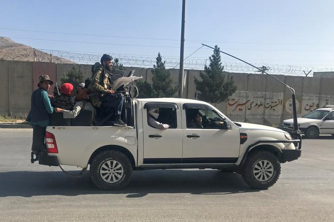 Afganistan | V bolnišnico v provinci so odpeljali 19 ranjenih. Še vedno ni znano, ali so med žrtvami civilisti. | Foto Reuters