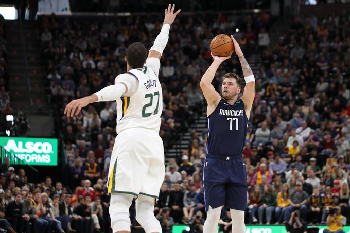 Gobert je blestel na obeh tekmah proti Dallasu v tej sezoni. | Foto: Reuters