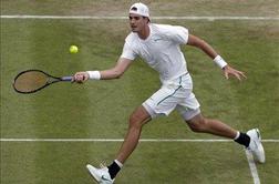 Isner razorožil 38 cm nižjega Belgijca