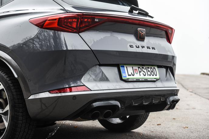 Cupra formentor | Vsaj v Franciji sodi Cupra med znamke, ki privabljajo najmlajše kupce. | Foto Gašper Pirman