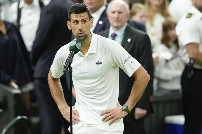 Novak Đoković, ko je nekaterim posameznikom zaželel lahko noč in s tem dvignil veliko prahu. | Foto: Guliverimage