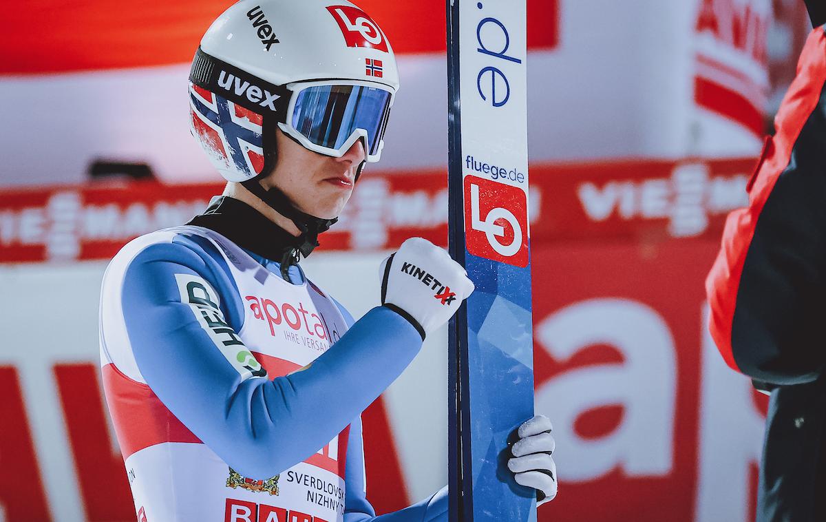 Halvor Egner Granerud | Halvor Egner Granerud je po drugi zmagi v svetovnem pokalu in popolnoma polomljenem skoku Markusa Eisenbichlerja prevzel vodstvo v skupnem seštevku svetovnega pokala. | Foto Sportida