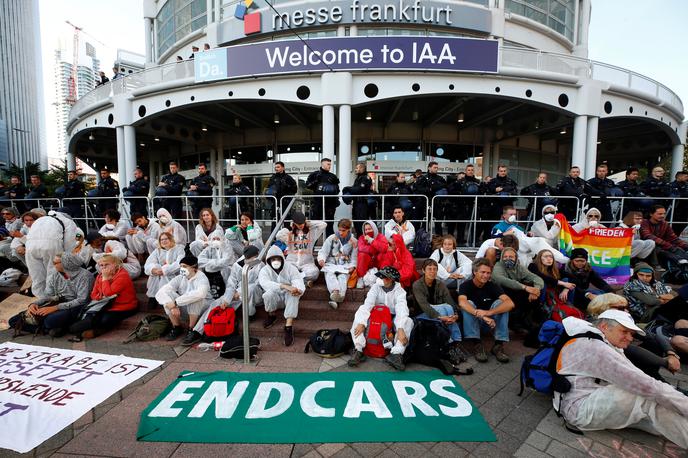 protest Frankfurt salon | Foto Reuters