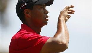 Tiger Woods najnižje v sedmih letih