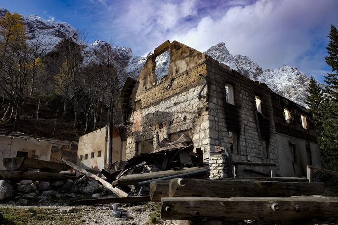 Frischaufov dom na Okrešlju | Na pogorišču Frischaufovega doma nastaja nova planinska postojanka. | Foto STA