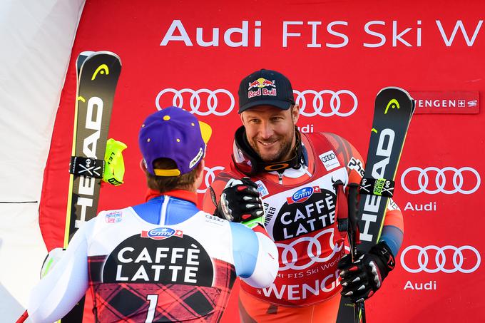 Norvežan Aksel Lund Svindal je čestital zmagovalcu Wengna. | Foto: Getty Images