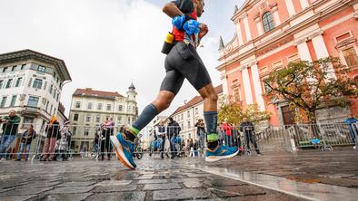 Lumpiji in šolarji naj se pripravijo na dež, kaj pa maratonci?