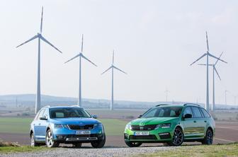 Škoda octavia RS in scout - ostra in avanture željna čehinja #foto