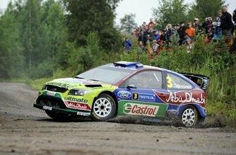 Hirvonen in Loeb ostajata v boju za zmago