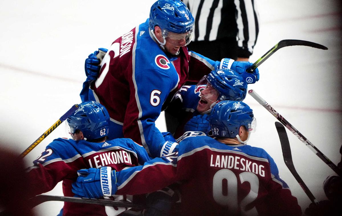 Colorado Avalanche | Ekipa Colorado Avalanche je v drugem krogu končnice severnoameriške hokejske lige NHL St. Louis Blues po podaljšku premagala s 3:2 in v polfinalu zahodnega dela povedla z 1:0 v zmagah. | Foto Reuters