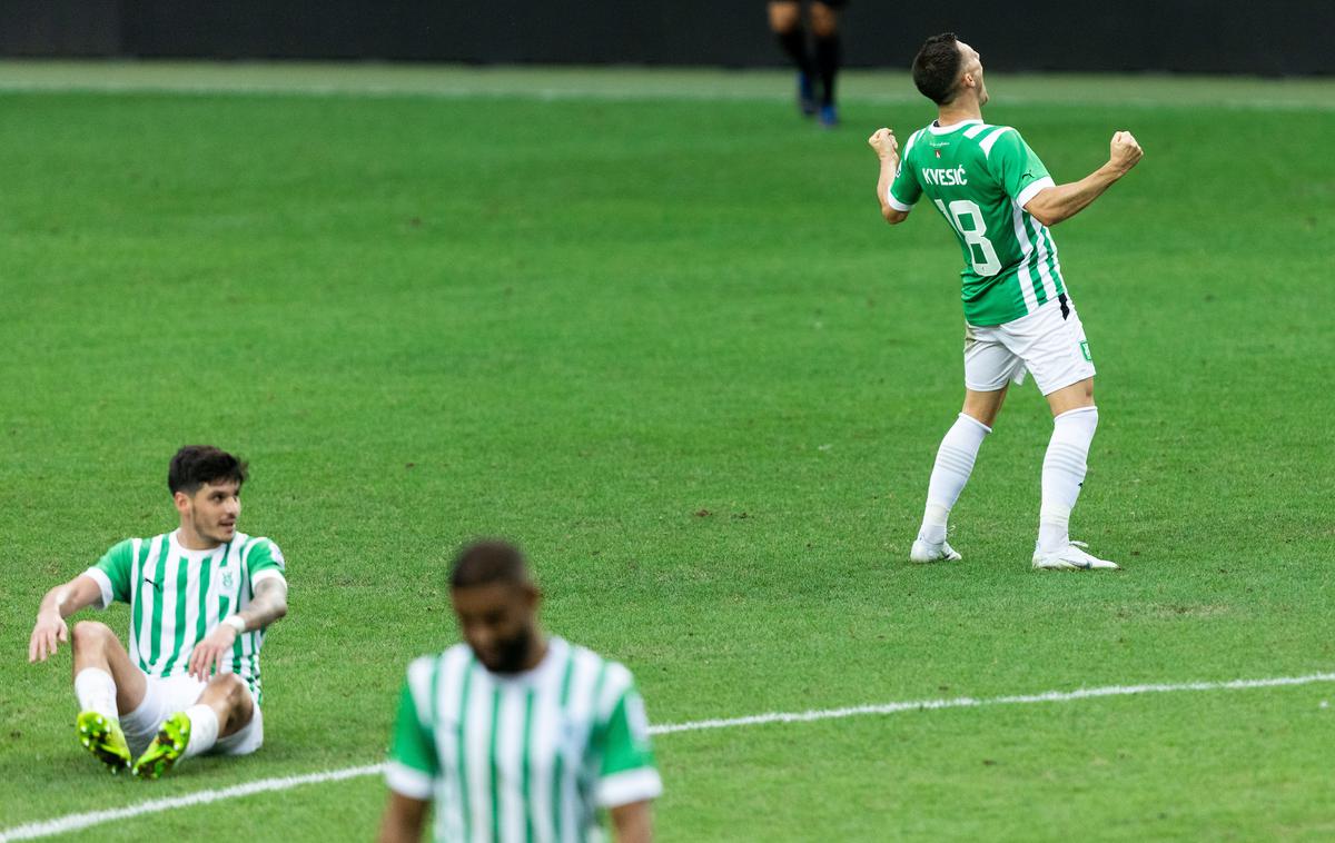 Olimpija Mario Kvesić | Mario Kvesić kipi od samozavesti. | Foto Vid Ponikvar/Sportida