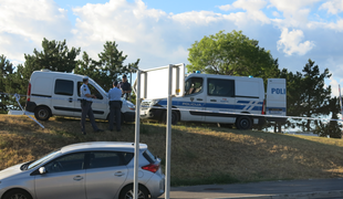 Ustreljeni policist toži državo za odškodnino