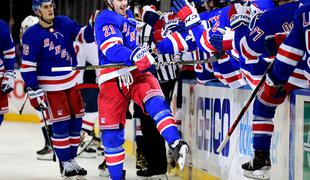 New York Rangers presenetili vodilno ekipo na vzhodu