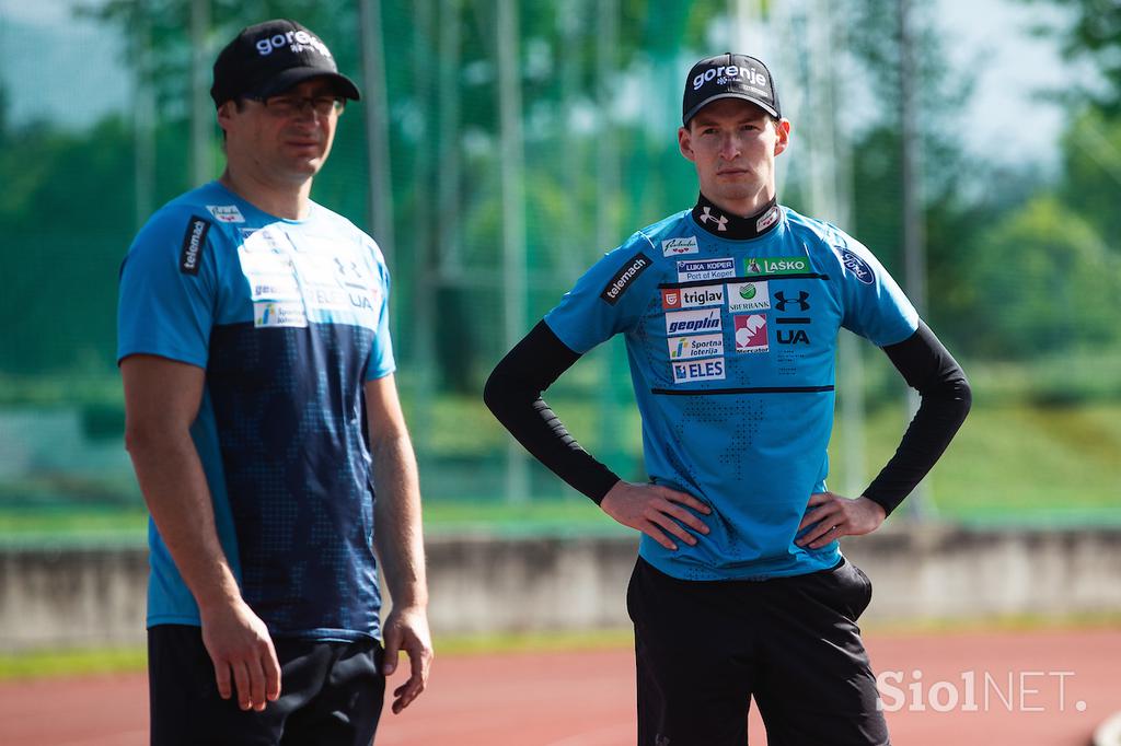 Slovenski skakalci trening Kranj