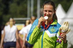 Tri medalje atletinj, odbojkarice in rokometaši v finalu