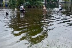 Učinki Debby se šele začenjajo, na Floridi več mrtvih #video