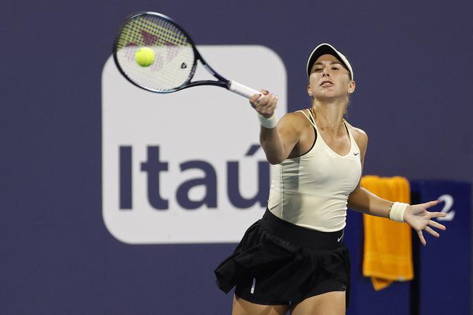 Belinda Bencic | Belinda Bencic se bo v finalu turnirja serije WTA 500 v Abu Dabiju z nagradnim skladom 1,035 milijona evrov pomerila proti Američanki Ashlyn Krueger. | Foto Reuters