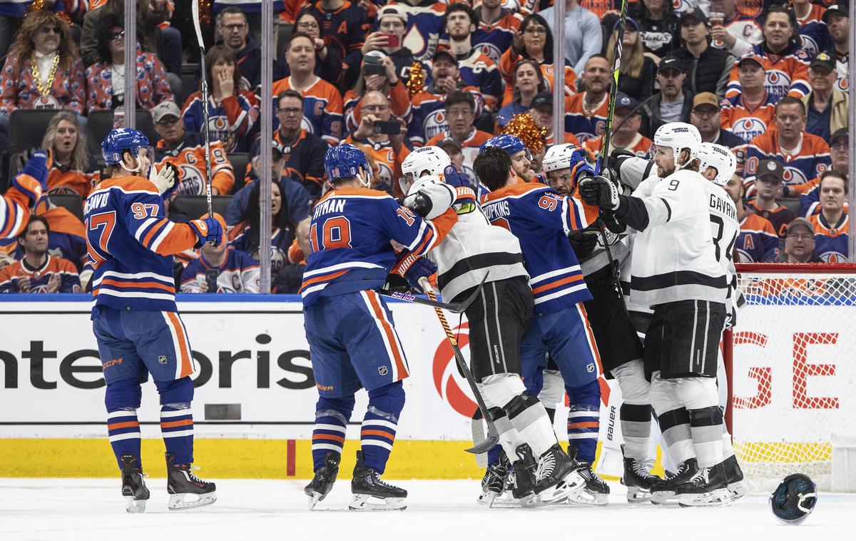 Edmonton Oilers : Los Angeles Kings | Edmonton Oilers so na uvodni tekmi končnice Kralje premagali s 7:4. | Foto Guliverimage