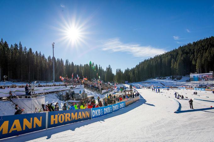 K čudoviti pokljuški kulisi je letos pripomoglo tudi imenitno vreme.  | Foto: Žiga Zupan/Sportida