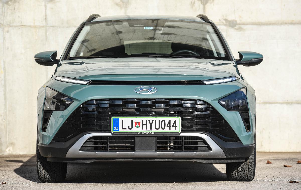 Hyundai bayon | Strinjamo z večinskim mnenjem naključnih opazovalcev, da bayon izgleda lepo. Zakaj se je nekaterim zdel električen pa ne vemo. | Foto Gašper Pirman