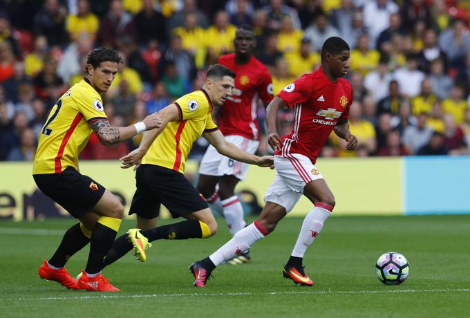 18-letni Marcus Rashford je poskrbel za izenačenje v Londonu, potem pa so sršeni rdečim vragom zabili še dva zadetka in poskrbeli za tretji zaporedni poraz Uniteda. | Foto: Reuters