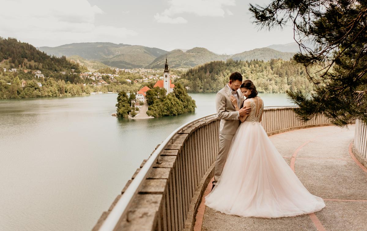 poroka, Bled | Bled je priljubljena destinacija za poroke tujih parov. | Foto Večni Trenutek