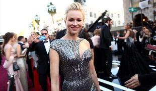 Naomi Watts z Michaelom Keatonom v komediji Birdman