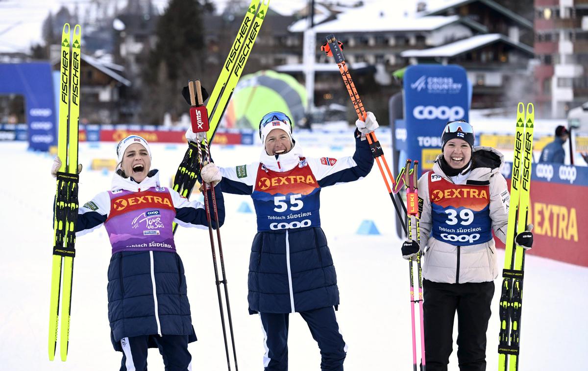 Smučarski tek, Dobbiaco | Najboljše tri na ženski preizkušnji na 20 km. | Foto Guliverimage