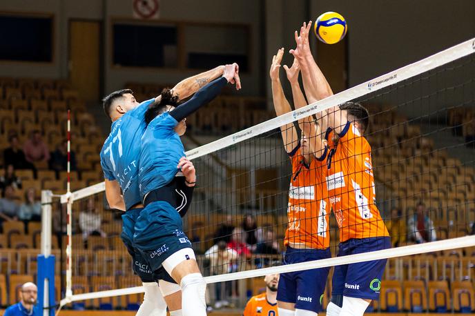 1. DOL: ACH Volley - Calcit Volley | ACH Volley je tudi za konec vknjižil zanesljivo zmago. | Foto Matic Klanšek Velej/Sportida