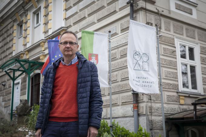 Časa zmanjkuje tudi progresivnim učiteljem, da bi se lahko več ukvarjali z učenci, ki odstopajo od povprečja, in njihovim vedenjem, opozarja Rovšek. | Foto: Bojan Puhek