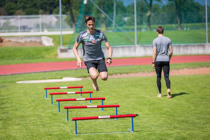 "Počutje je v redu. Zdrav sem. Po koncu treninga so noge utrujene, do drugega treninga se spočijem. Žal nimam izgovorov," pravi Peter Prevc. | Foto: Žiga Zupan/Sportida