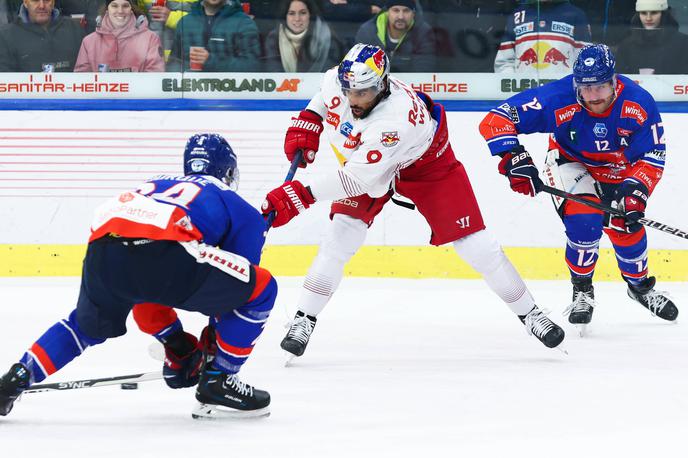 Red Bull Salzburg : innsbruck | Salzburžani so v derbiju kroga premagali Innsbruck, ki ni več vodilni. Prehitel ga je Bolzano. | Foto Guliverimage