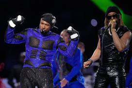 Usher, Super Bowl