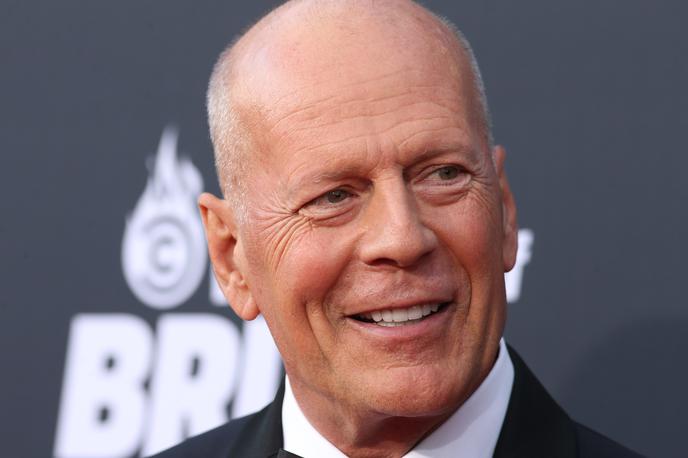 bruce willis | Ker Bruceovo stanje napreduje, upamo, da se bo vsa medijska pozornost lahko osredotočila na osvetlitev te bolezni, ki potrebuje veliko več ozaveščenosti in raziskav," je pozvala igralčeva družina. | Foto cover images