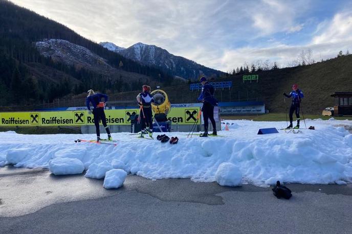 Slovenska biatlonska reprezentanca, Obertilliach, priprave | Tudi slovenska biatlonska reprezentanca je snežno zatočišče našla v Avstriji. | Foto SloSki