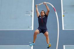 Lavillenie dvoransko sezono začel s skokom preko 593 cm