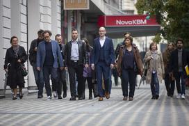 Novinarska konferenca kandidata za predsednika republike Mihe Kordiša in poslanske skupine Levica ob vložitvi kandidature za predsednika republike. Miha Kordiš