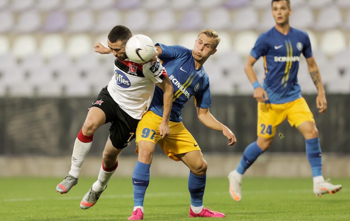 NK Celje Dundalk | Nogometaši Celja so si z zmago s 3:0 nad Dundalkom zagotovili napredovanje v 2. krog kvalifikacij za skupinski del lige prvakov. | Foto Vid Ponikvar