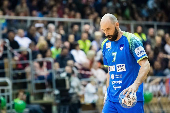 Kavtičnik je odigral 197 tekem za slovensko izbrano vrsto. Po številu nastopov so pred njim le Uroš Zorman, Luka Žvižej, Beno Lapajne in Tomaž Tomšič. | Foto: Grega Valančič/Sportida