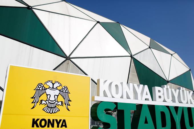 Stadion v večmilijonskem mestu Konya sprejme 42 tisoč gledalcev. | Foto: Guliverimage