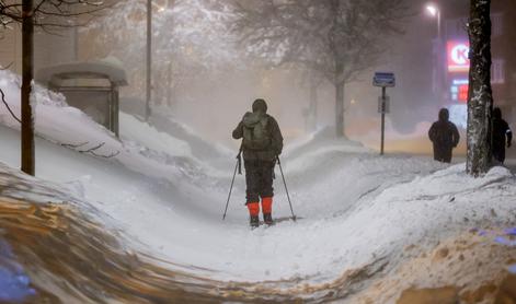 Evropo pesti serija močnih neurij, s poplavami, močnim sneženjem in hudim mrazom