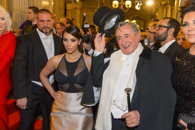 Leta 2014 je na operni ples pripeljal Kim Kardashian. | Foto: Guliverimage