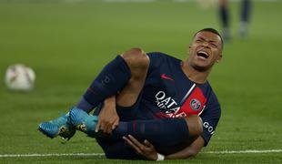 Zmaga PSG z napako, poškodoval se je prvi zvezdnik Mbappe