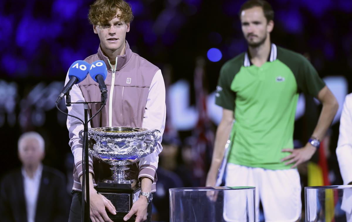 Jannik Sinner | Sinner je s to zmago postal prvi Italijan, ki je zmagal na OP Avstralije, sicer pa se je s prvim naslovom v karieri pridružil rojakoma Nicoli Pietrangeliju (Roland Garros, 1959, 1960) in Adrianu Panatti (Roland Garros, 1976). | Foto Reuters