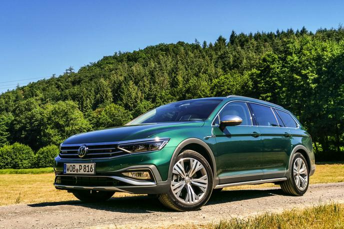 Volkswagen passat | Za zdaj še ni jasno, kje bo Volkswagen izdeloval passata. Turčija se zdi vse bolj oddaljena, v igri je zdaj tudi Slovaška. | Foto Gašper Pirman