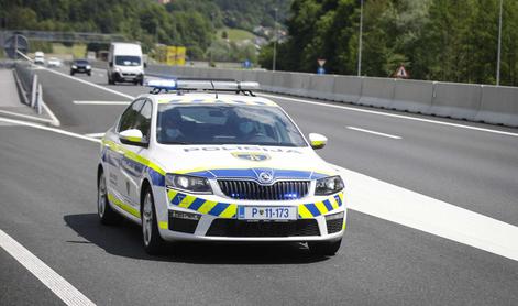 Policija zasegla ukradeni luksuzni vozili, ki sta ju vozila Kirgizistanca