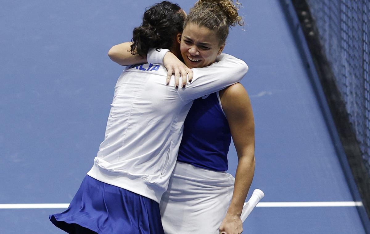 Jasmine Paolini | Jasmine Paolini je Italiji osvojila drugo, odločilno točko za zmago. | Foto Reuters