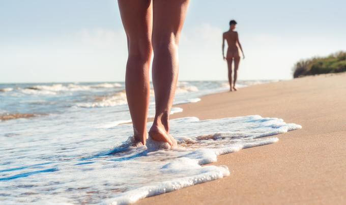 V času pandemije in karantenskih ukrepov naj bi se zanimanje za včlanitev v organizacije naturistov povečalo. | Foto: Getty Images