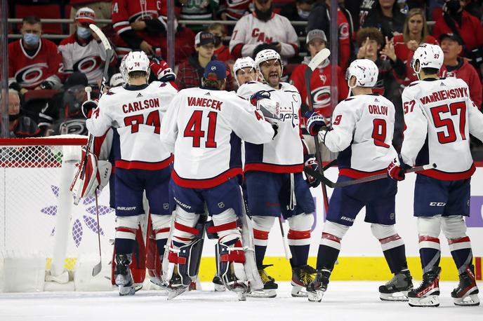 Washington Capitals | Hokejisti Carolina Hurricanes gostijo Washington. | Foto Guliverimage